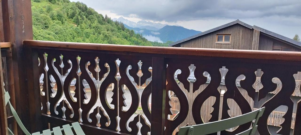 Pleine Nature Pied Pistes Piscine Chauffee Ustou Exterior photo